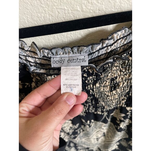 VTG Body Central Juniors Size S Long Sleeve Square Neck Y2K 90s‎ Grunge Print - Picture 3 of 6